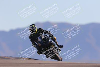 media/Nov-06-2023-Moto Forza (Mon) [[ce023d0744]]/3-Intermediate Group/Session 5 (Turn 9)/